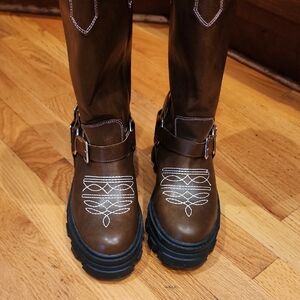 Stylish Brown Leather Moto Boots